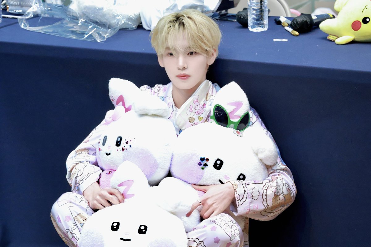 241021 #HANYUJIN #한유진 #ハンユジン #韩维辰 #ZEROBASEONE #ZB1