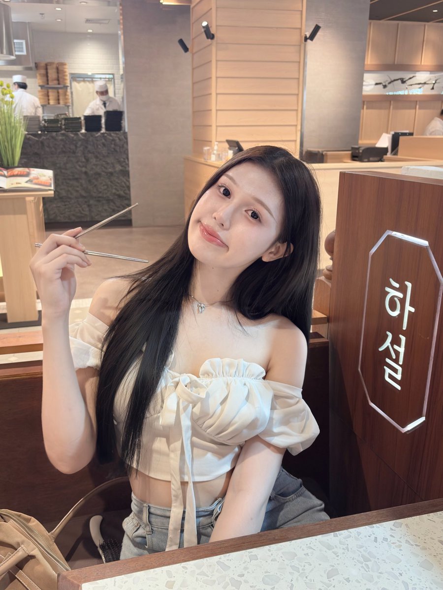 รรินนน tweet media