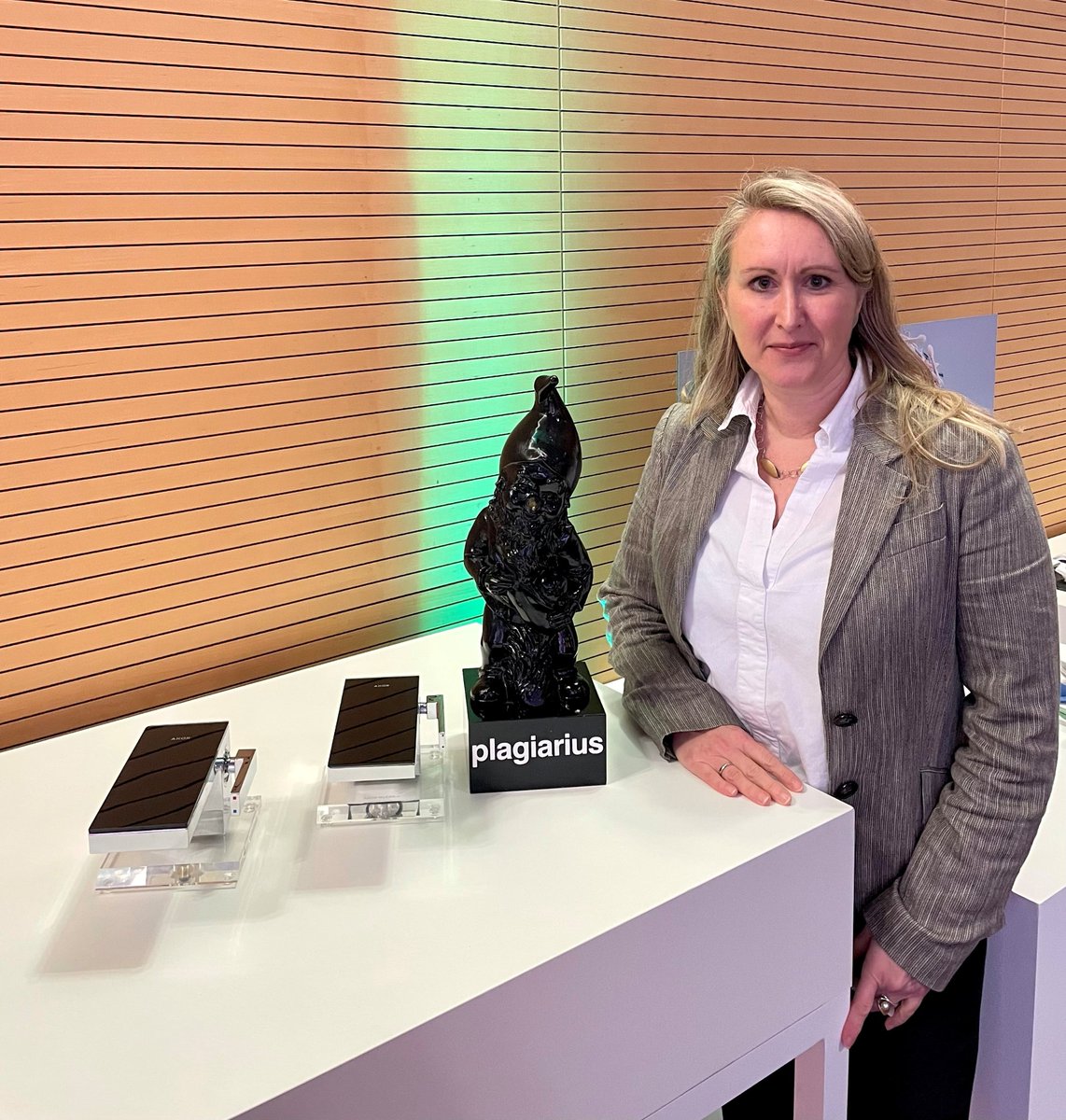 Design Middle East tweet media