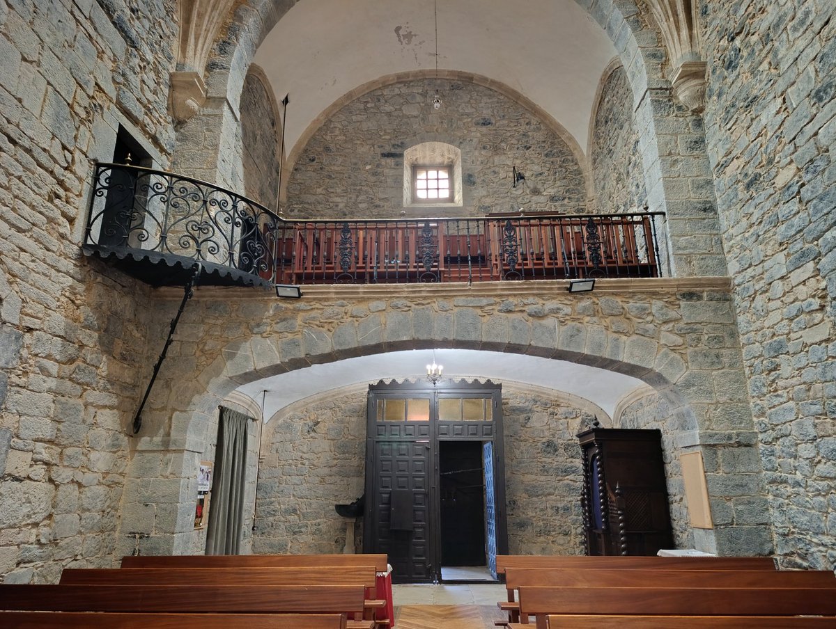 erikrsalazar's tweet photo. Hernialdeko Andre Mariaren Jasokundearen eliza XVI. mendeko tenplua da. ⛪ #Hernialde #Gipuzkoa #Ondarea #Historia #Euskadi #Elizak https://t.co/TFzvZlvKxk