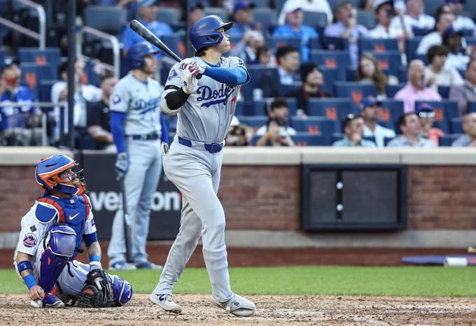 DreamSeat tweet media