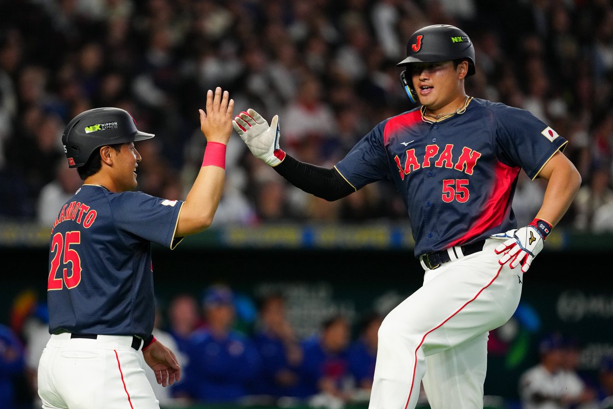 BlueJays's tweet photo. Kaz 🤗 Mune 🇯🇵 #WorldBaseballClassic https://t.co/eNtVhYs99L