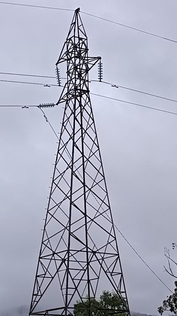 Eskom_SA's tweet photo. #EskomNorthWest
#UnplannedPowerOutage #Brits
Eskom is aware of the power outage affecting customers in Brits due to broken conductors. This has impacted supply to customers in areas such as Bethanie, Bareseba and Regerogile.
Eskom technicians have been dispatched to address the fault. At this stage, there is no estimated time for restoration.
As a safety precaution, members of the public are advised to treat all electrical wires as live.
We apologise for any inconvenience this may have caused.