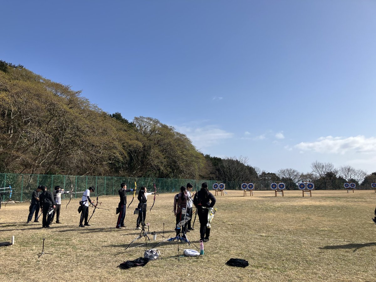 seikei_ac's tweet photo. 成蹊大学アーチェリークラブです！
春合宿二日目！
午前4R、午後4R射ち、個人で点取りを行いました！
久しぶりの一日練習で、たくさん射つことができました！💪
それぞれが課題を意識しながら取り組んだ充実した一日でした✨️ https://t.co/3nfGEE4VTN
