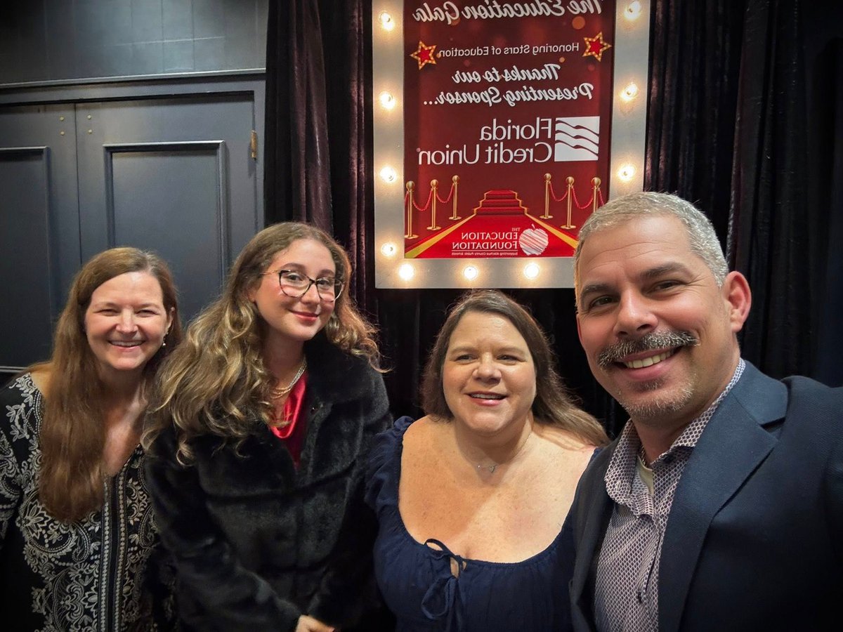 evokadvertising's tweet photo. Four of our Evok team members attended the FCU Education Gala on Saturday ⭐

A Red Carpet evening celebrating the true Stars of Education and the impact they make every day.

Proud to support the educators shaping our communities. ✨ #EvokGivesBack #StarsOfEducation https://t.co/USbuBr1807