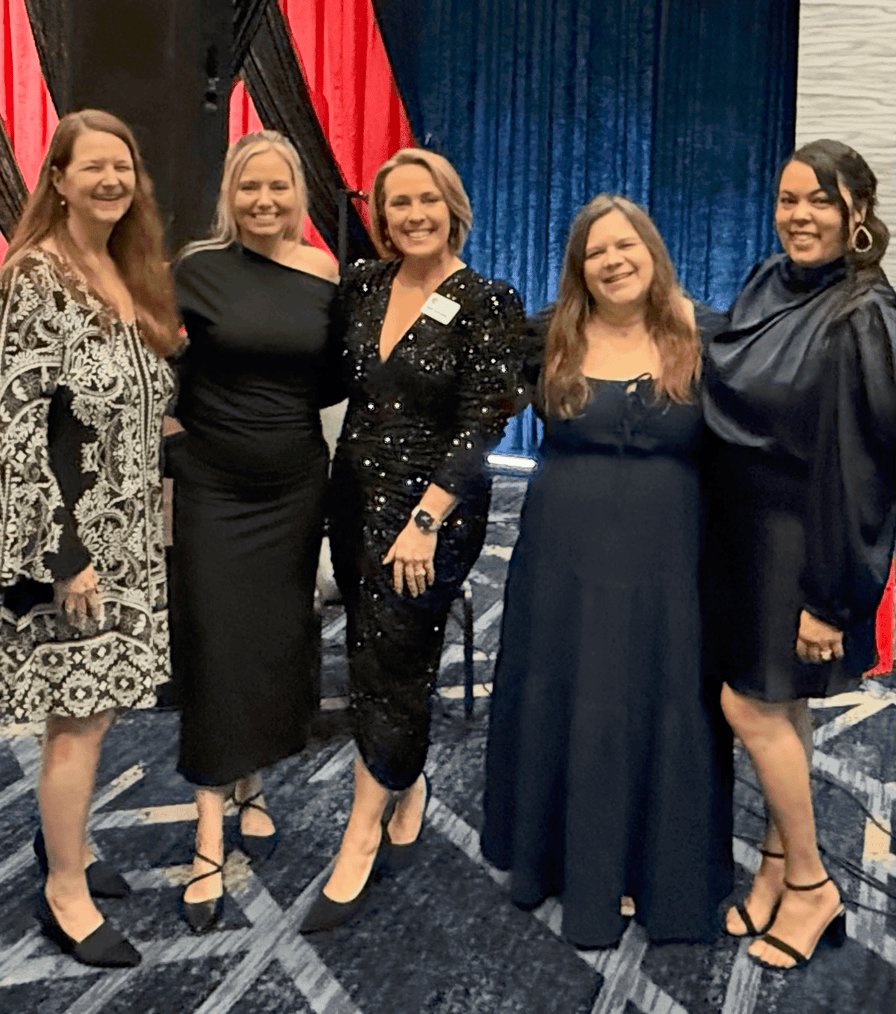 evokadvertising's tweet photo. Four of our Evok team members attended the FCU Education Gala on Saturday ⭐

A Red Carpet evening celebrating the true Stars of Education and the impact they make every day.

Proud to support the educators shaping our communities. ✨ #EvokGivesBack #StarsOfEducation https://t.co/USbuBr1807