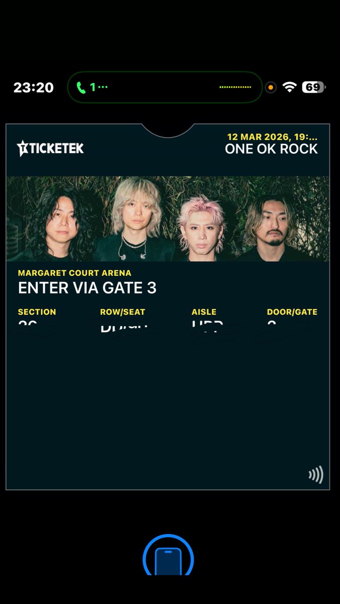 re_kun_man's tweet photo. ONE OK ROCK Australia Tour

① 3/12  
Margaret Court Arena（Melbourne）  
GA Standing 1枚
② 3/15  
The Fortitude Music Hall（Brisbane）  
GA Standing 1枚

行けなくなってしまったため
お譲り先を探しています。
お気軽にDMください🙇‍♂️
#ONEOKROCK  
#ワンオク  
#ONEOKROCKAustralia https://t.co/Y3wP5ZVlmM