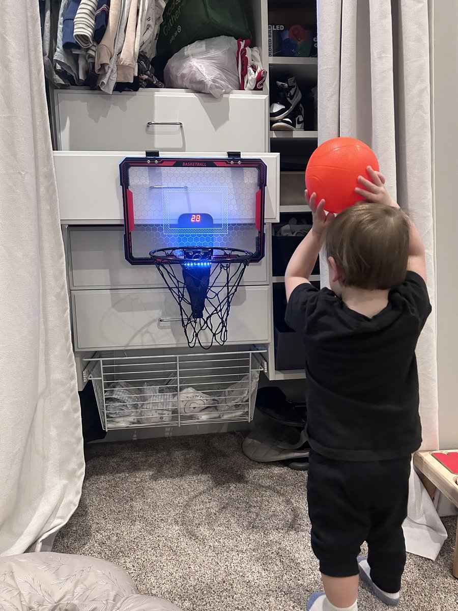 Ryan Davis tweet media