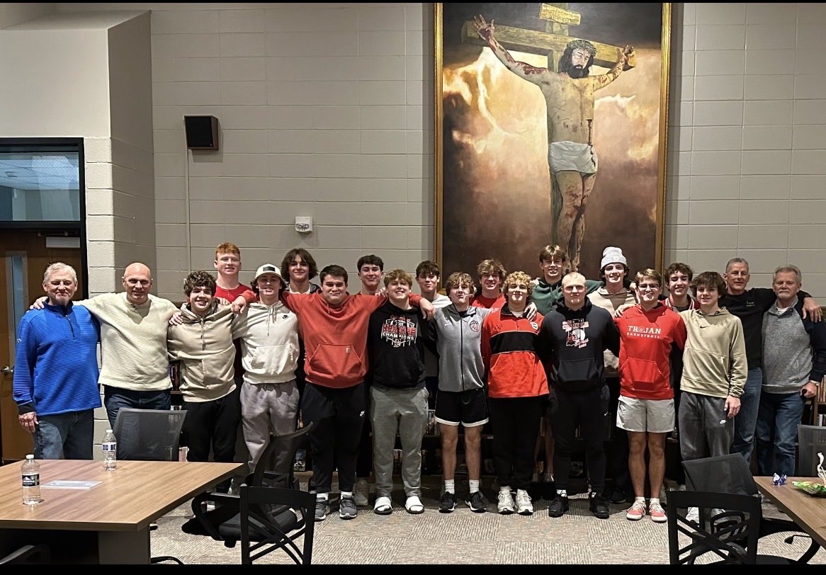 4coyboys's tweet photo. GARY ROBINSON MEMORIAL SCHOLARSHIP
In honor of the “Impact” that Gary “G-Rob” Robinson had on so many student athletes in the CG community, the High School Bible study group that Gary led would like to “make an impact” by raising money for the Gary Robinson Memorial Scholarship Fund.  Help us continue G-Rob’s impact by donating today!  Click NOW:  https://t.co/7MzckThiB8