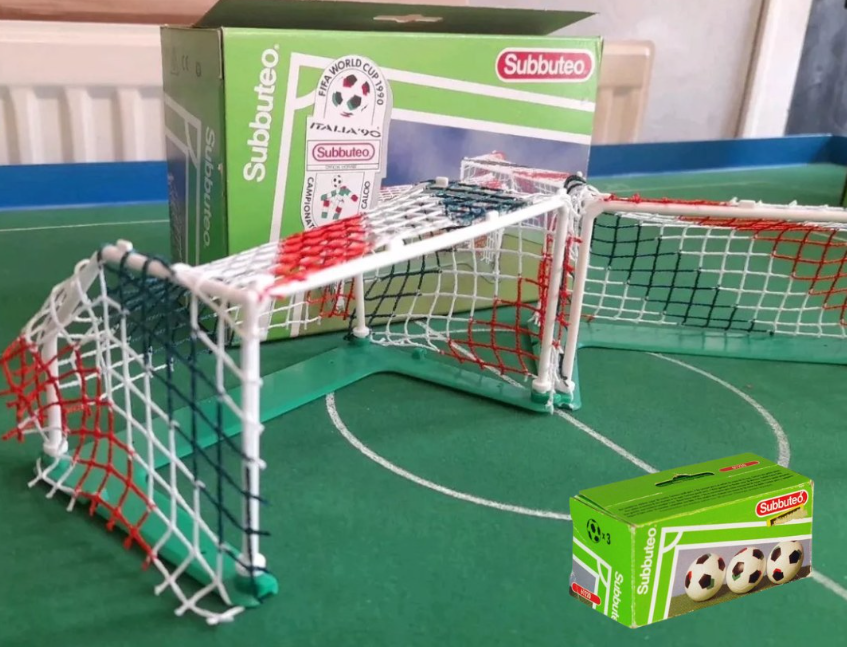 The Extreme Football Enthusiast tweet media