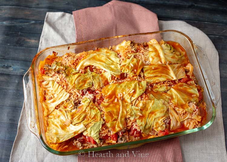 Super Easy Stuffed Cabbage Casserole hearthandvine.com/stuffed-cabbag…