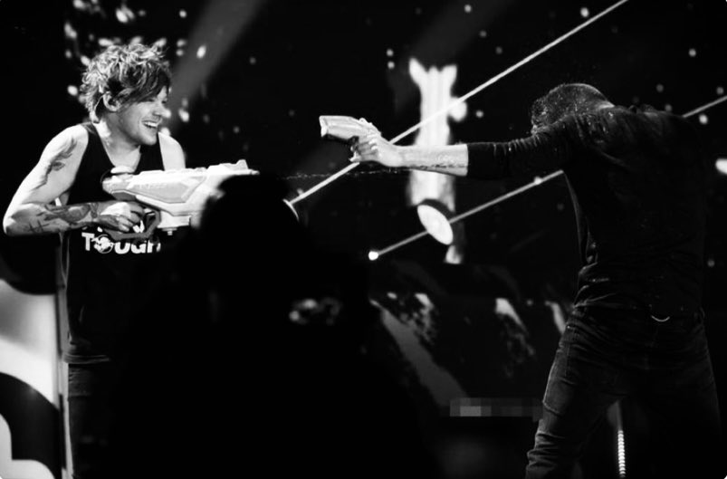 aleᴴ💐𝐰𝐞 𝐛𝐞𝐥𝐨𝐧𝐠 𝐭𝐨𝐠𝐞𝐭𝐡𝐞𝐫𐙚 tweet media