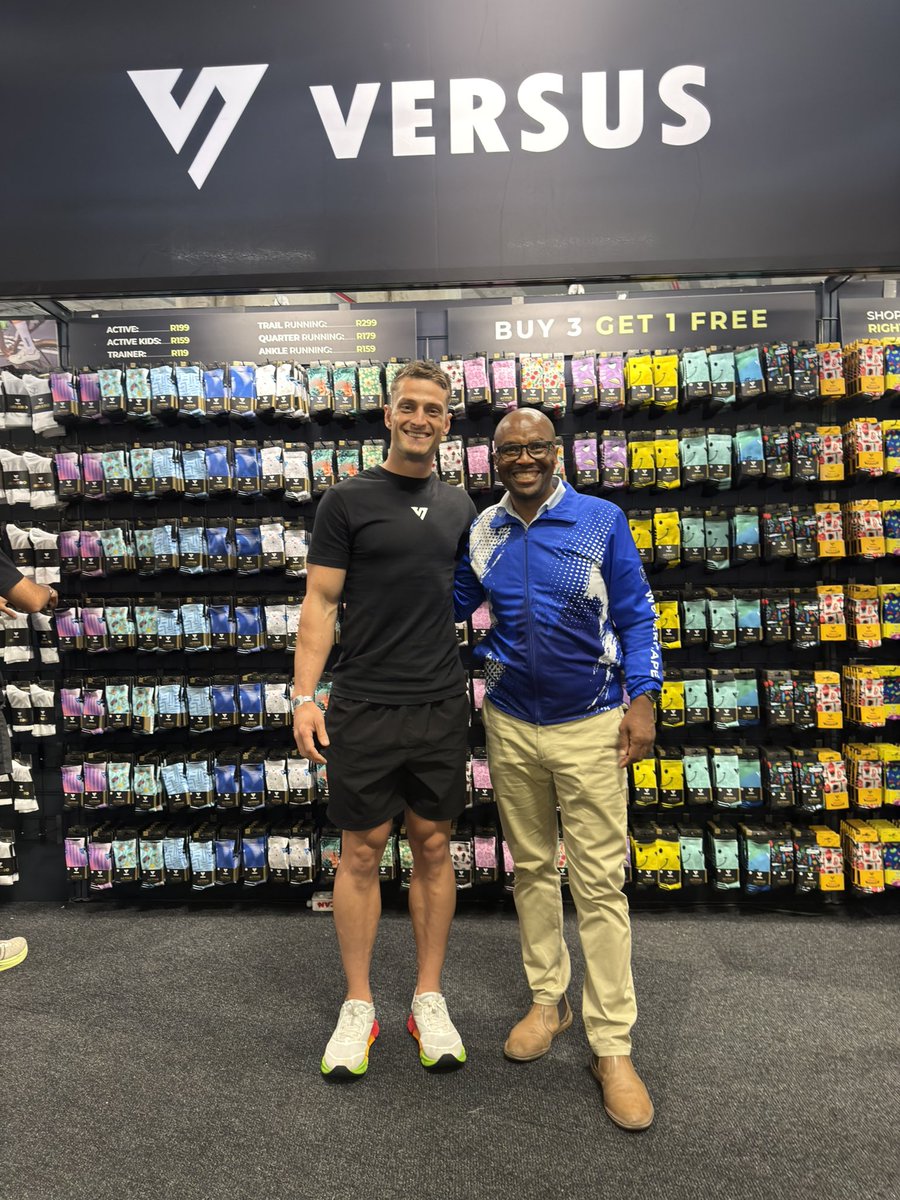 ricardomackenzi's tweet photo. Collected my #ctcycletour pack!
The gees is amazing with great South African brands on display and people like @eltondavids25 bragging about his 25 cycle tours.🚴♀️🚴♀️😜😜
The #cycletour expo is amazing with something for everyone! 😀🚴♀️
@CTCycleTour https://t.co/WVaNgixsJ7