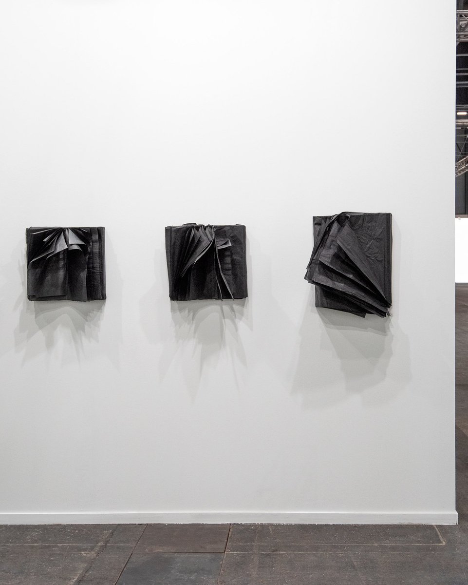 STUDIO JOËL ANDRIANOMEARISOA tweet media