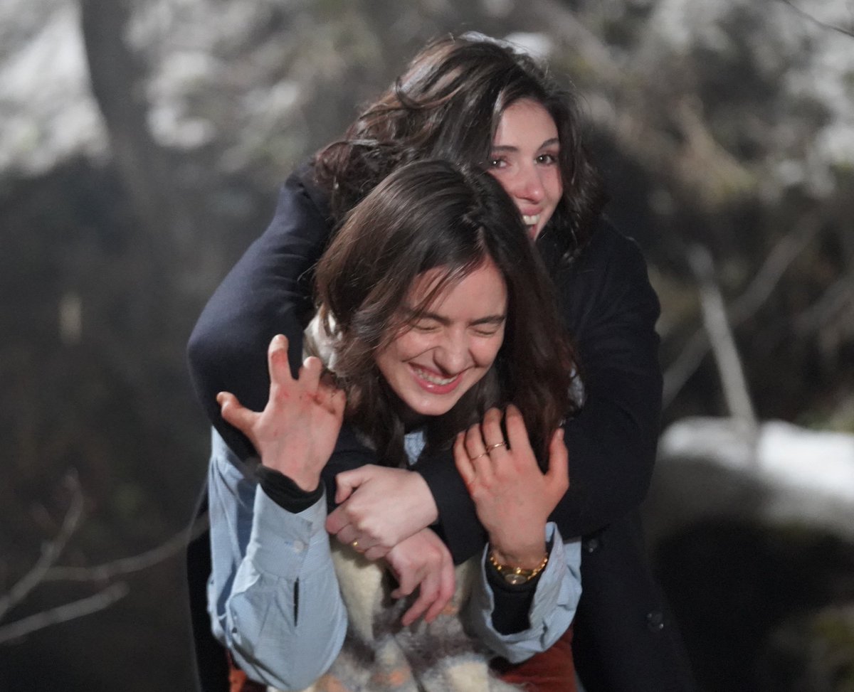 eftalyacicegi's tweet photo. iki civciv görüyorum 🐥🐥

#taşacakbudeniz https://t.co/y0fKuPRxAF