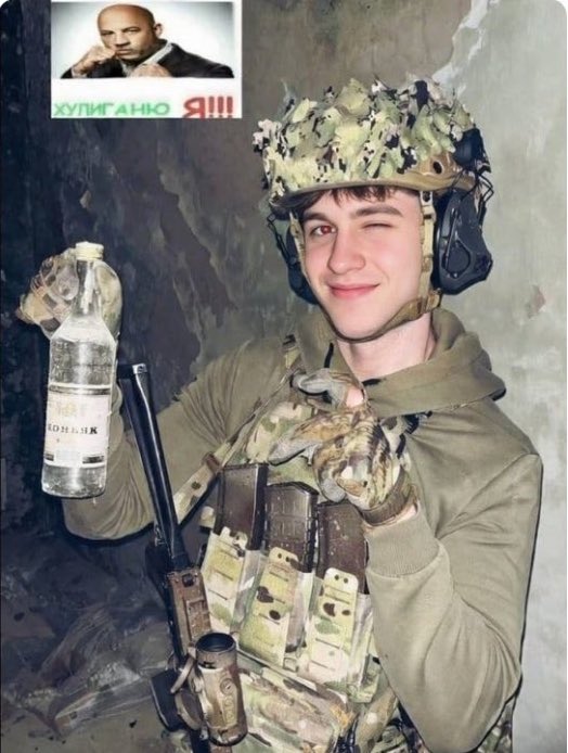 chico 🪐 tweet media