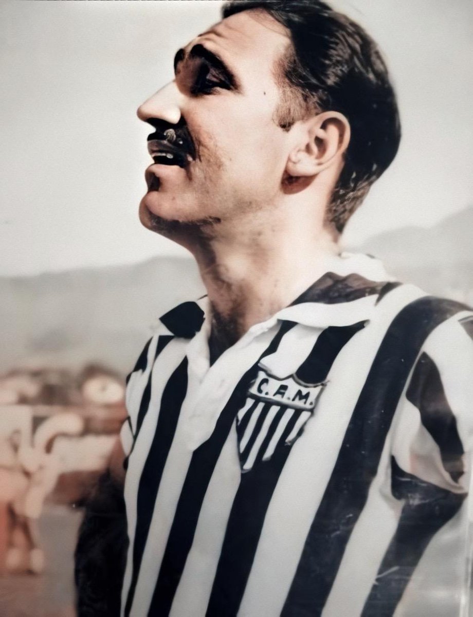 Gabridefato's tweet photo. Esse é o escudo mais lindo da historia do Galo. 

Simples, moderno, estético, unico, perfeito. https://t.co/j7kV4GxwfH