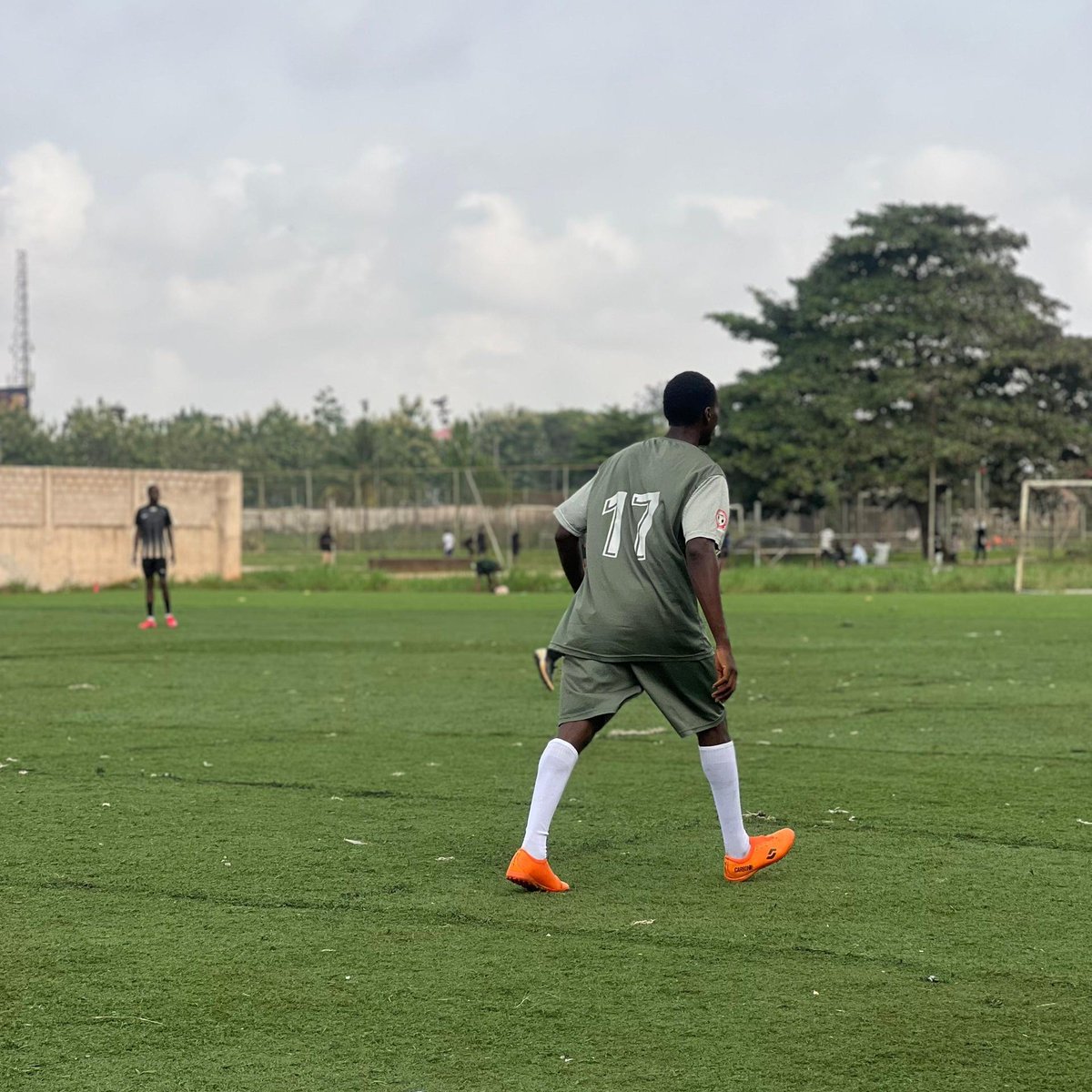 Olufoye Ayomide tweet media