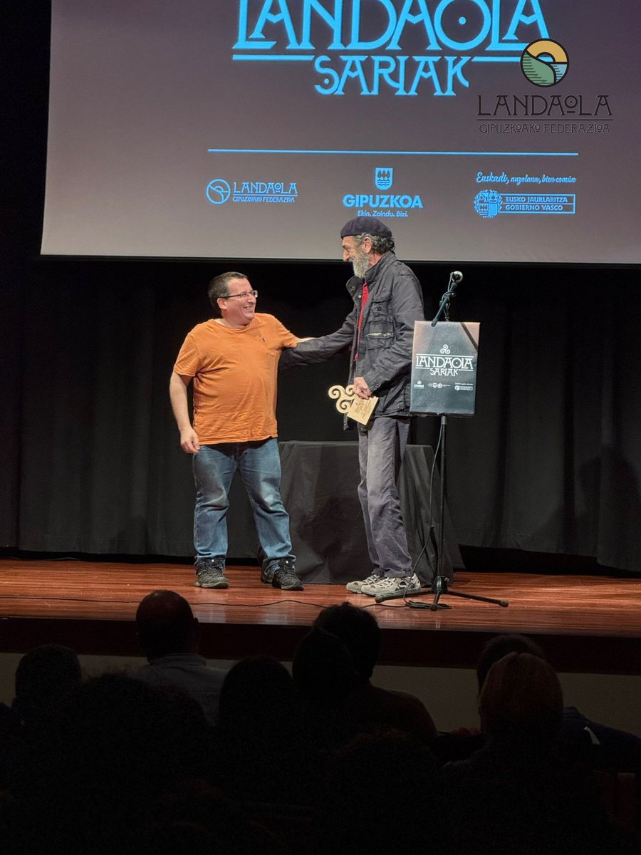 Landaola tweet media