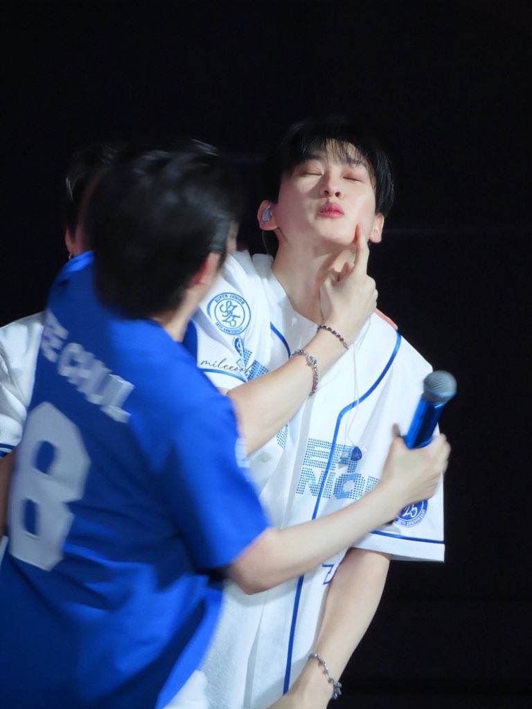 _smalldal_'s tweet photo. 샤갈!!
#희재 #heehyuk https://t.co/bXhYN2YI6Y