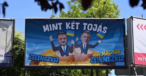 BB_Angol's tweet photo. @horia85 @SalgaZoltan They are thinking what they saw on the propaganda TV. And also there are these posters on every billboard. https://t.co/OqbQ855XQJ