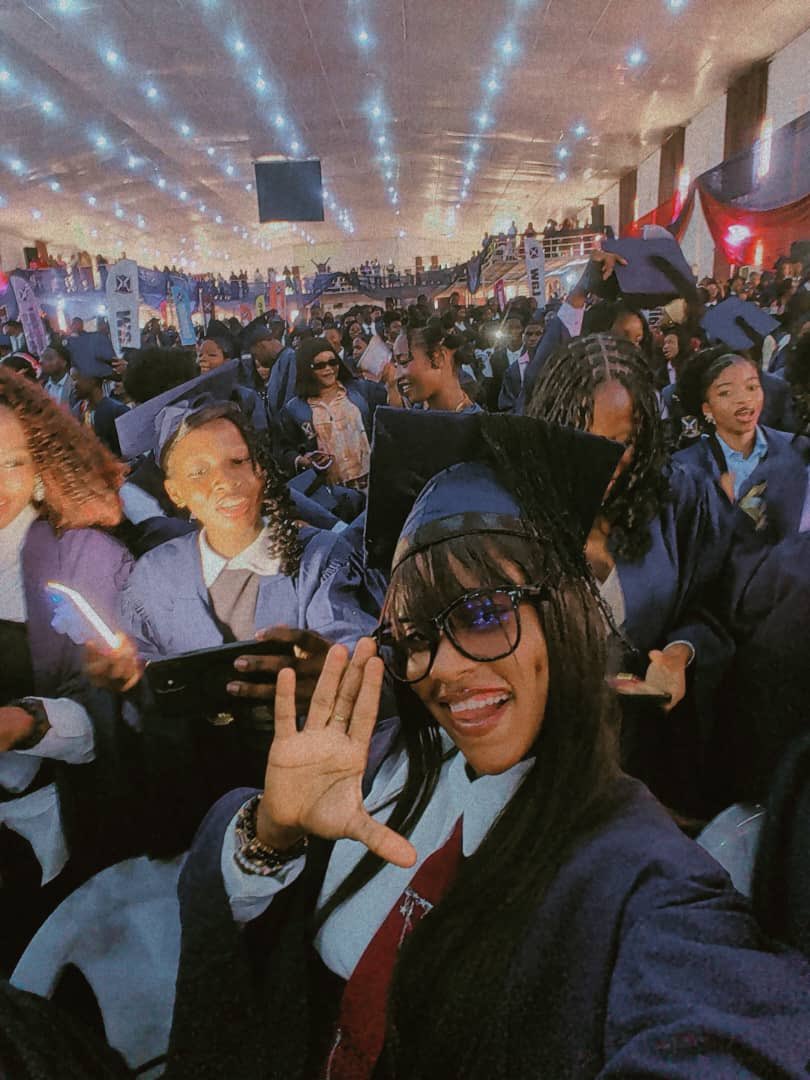 SmallAbbyBigGod⨀ tweet media