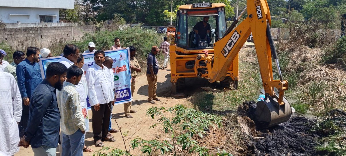 MC_Bodhan's tweet photo. Praja Palana - Pragathi Pranalika  
Launch of  99 days Action plan program conducted launching program and pledge,  Attended Municipal Chairperson Garu,  councillors and Municipal commissioner all staff of Bodhan Municipality
#TelanganaRising2047 https://t.co/2rCqQsHvhj