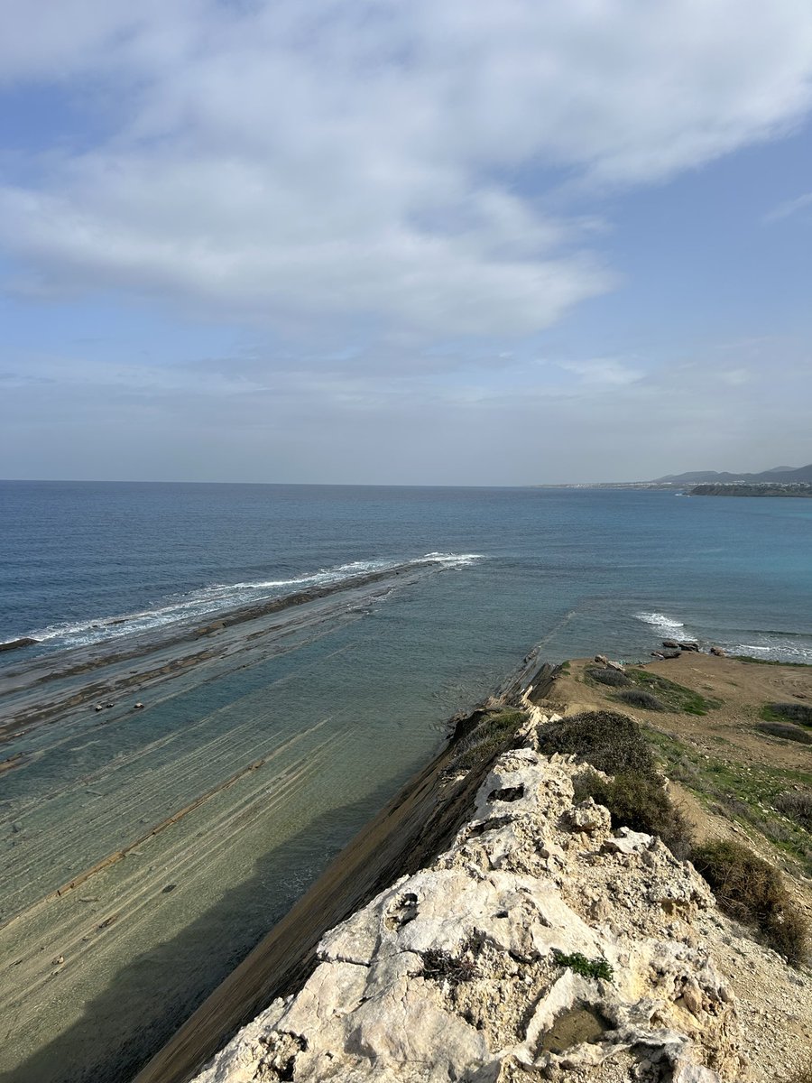 No matter how dark it gets one day all your pain is going to go away I know you may not see it due to your current situation but don’t stop believing and praying it’s all going to work out. Type amen if you believe