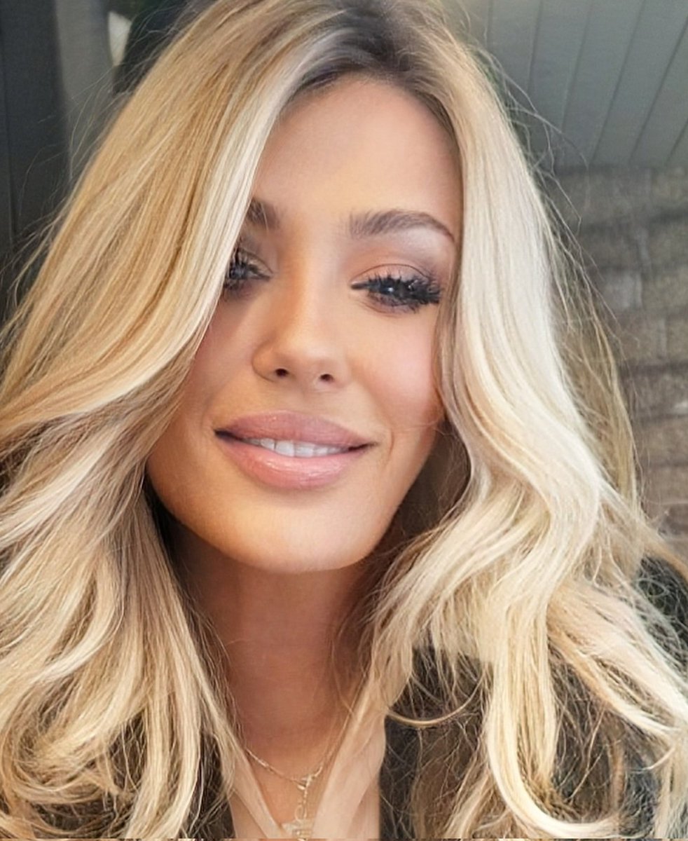 Erika Rose tweet media