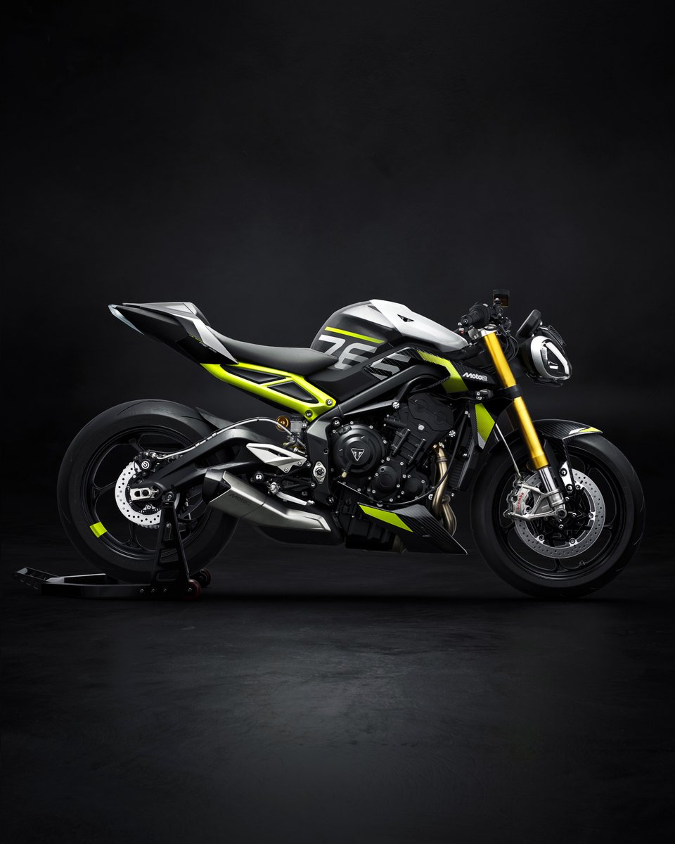 Triumph Motorcycles tweet media