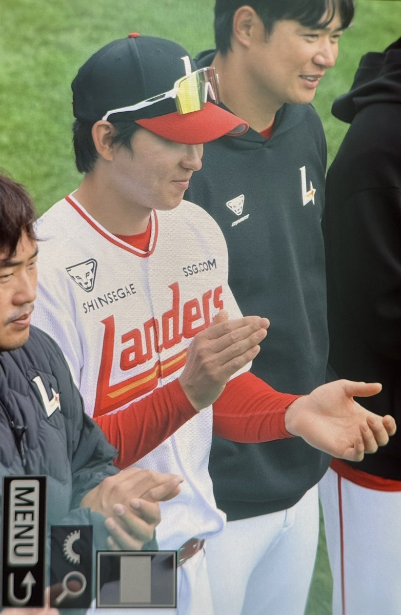 ᴡɪꜱʜ tweet media