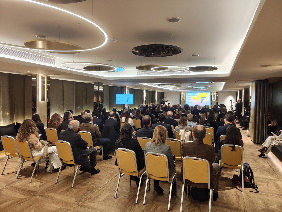 Andrea Barchiesi tweet media