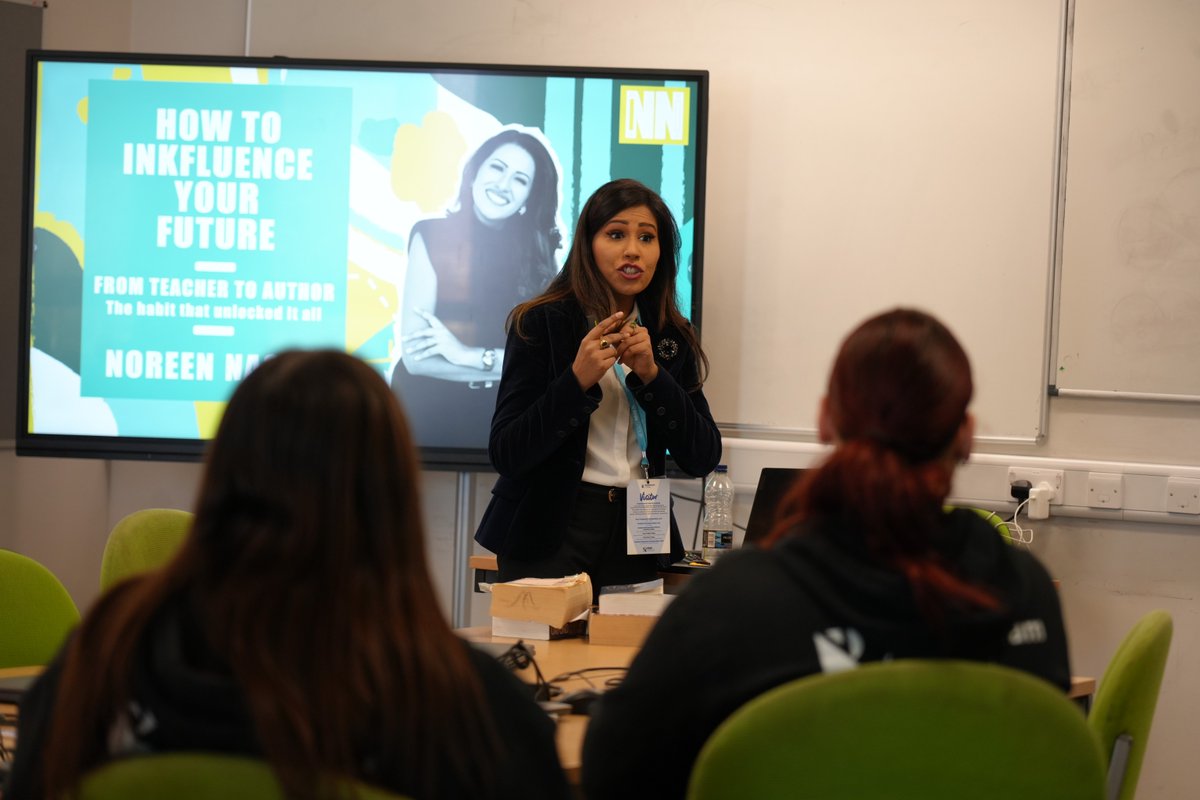 Rotherham College tweet media