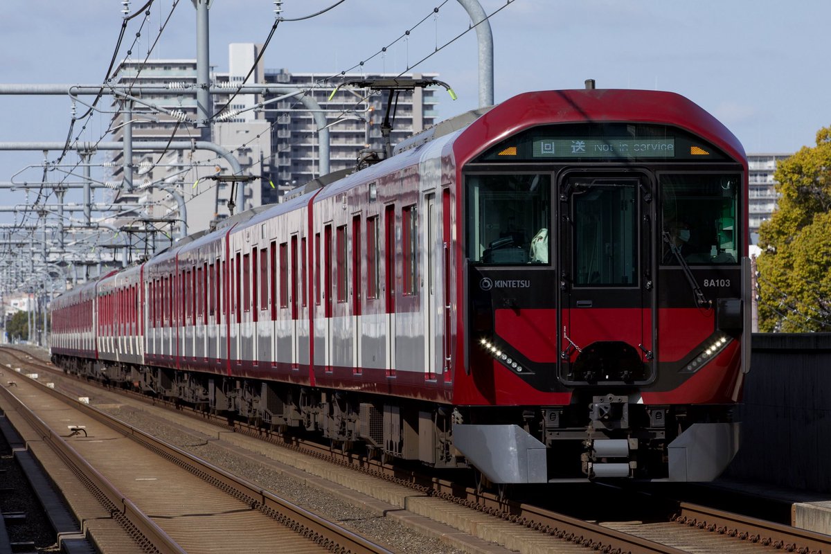 iisha_iine0107's tweet photo. 3/5
8A03+VE64+8A17

凹みたいな編成。ブレーキかかった時のVE側やばそう。 https://t.co/02WwWyhTjM