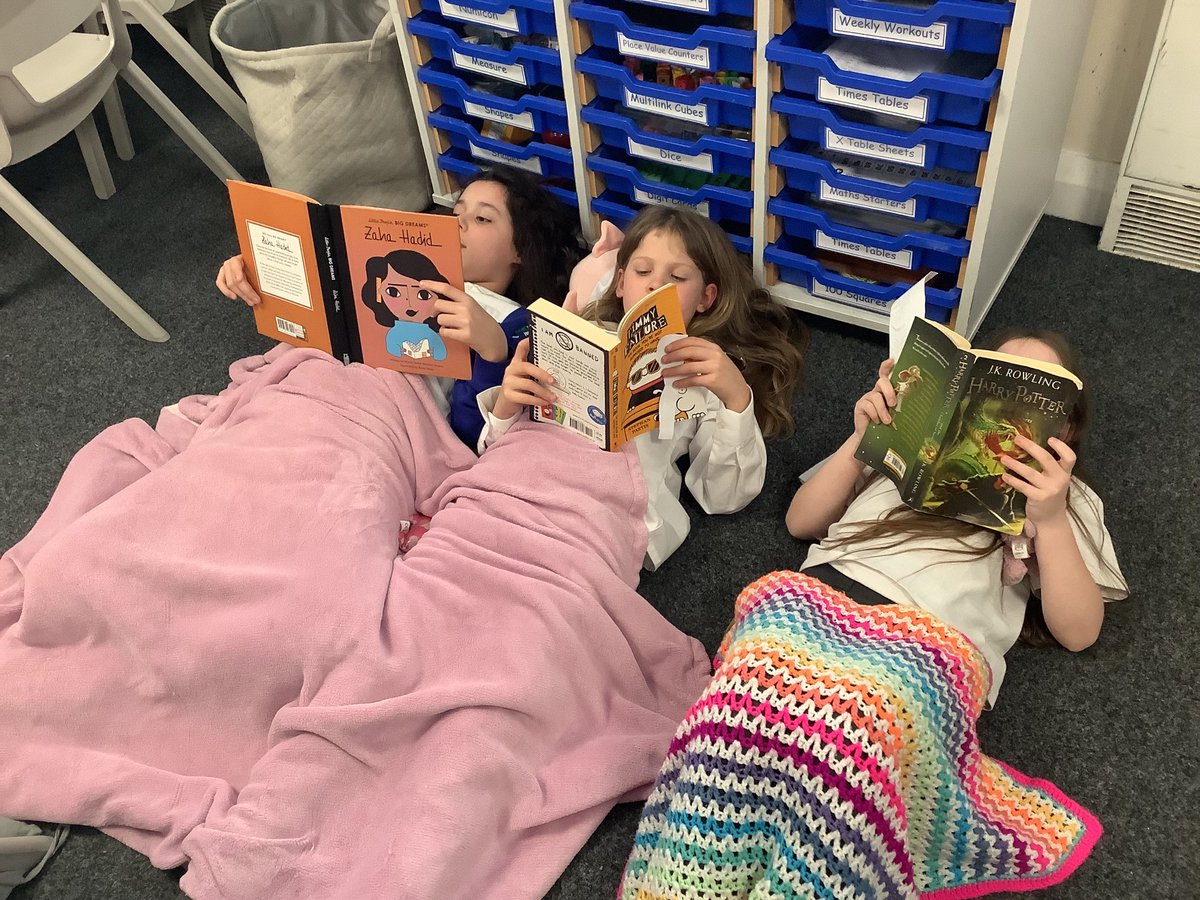 ReinwoodJuniors's tweet photo. #RJS4B have loved getting comfy for Drop Everything and Read everyday this week - we should always make time for reading! #RJSEnglish #RJSReading https://t.co/QrODkgpQWo