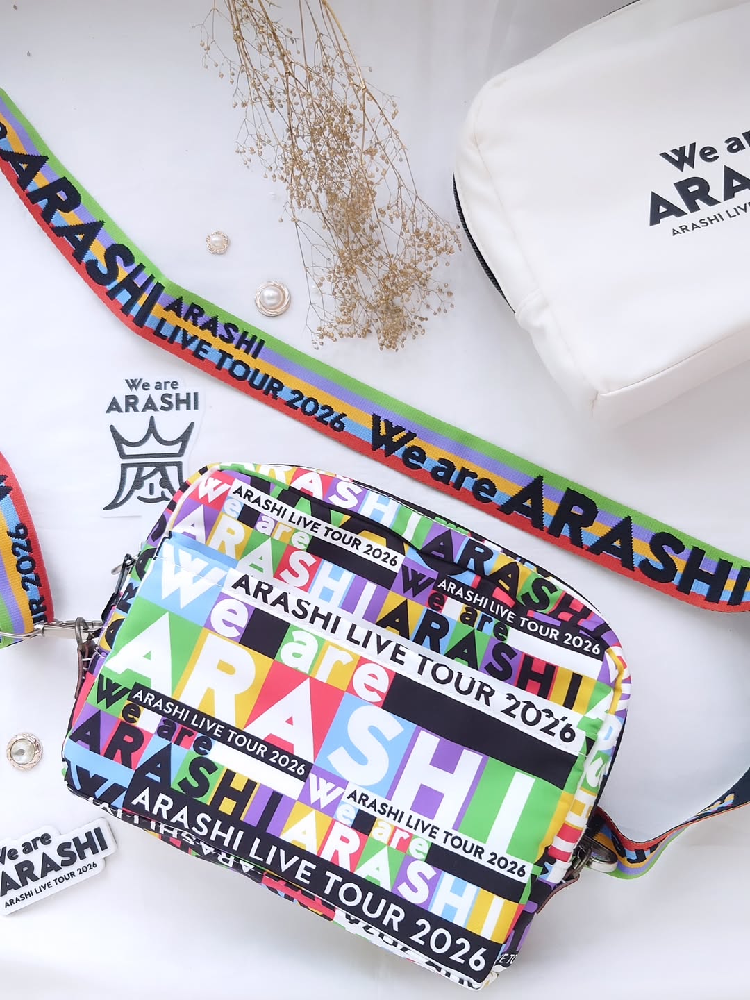 嵐 We are ARASHI 2026 ポーチ フォンタブストラップ セット Amazon.co
