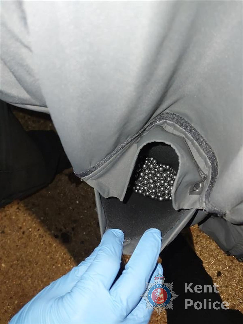 Kent Police Dover tweet media