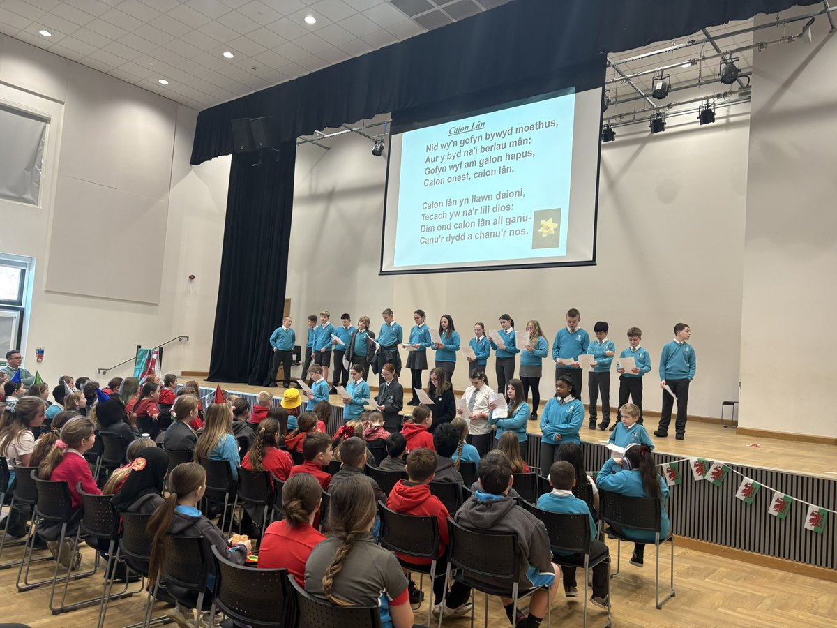 Criw Cymraeg TCS tweet media