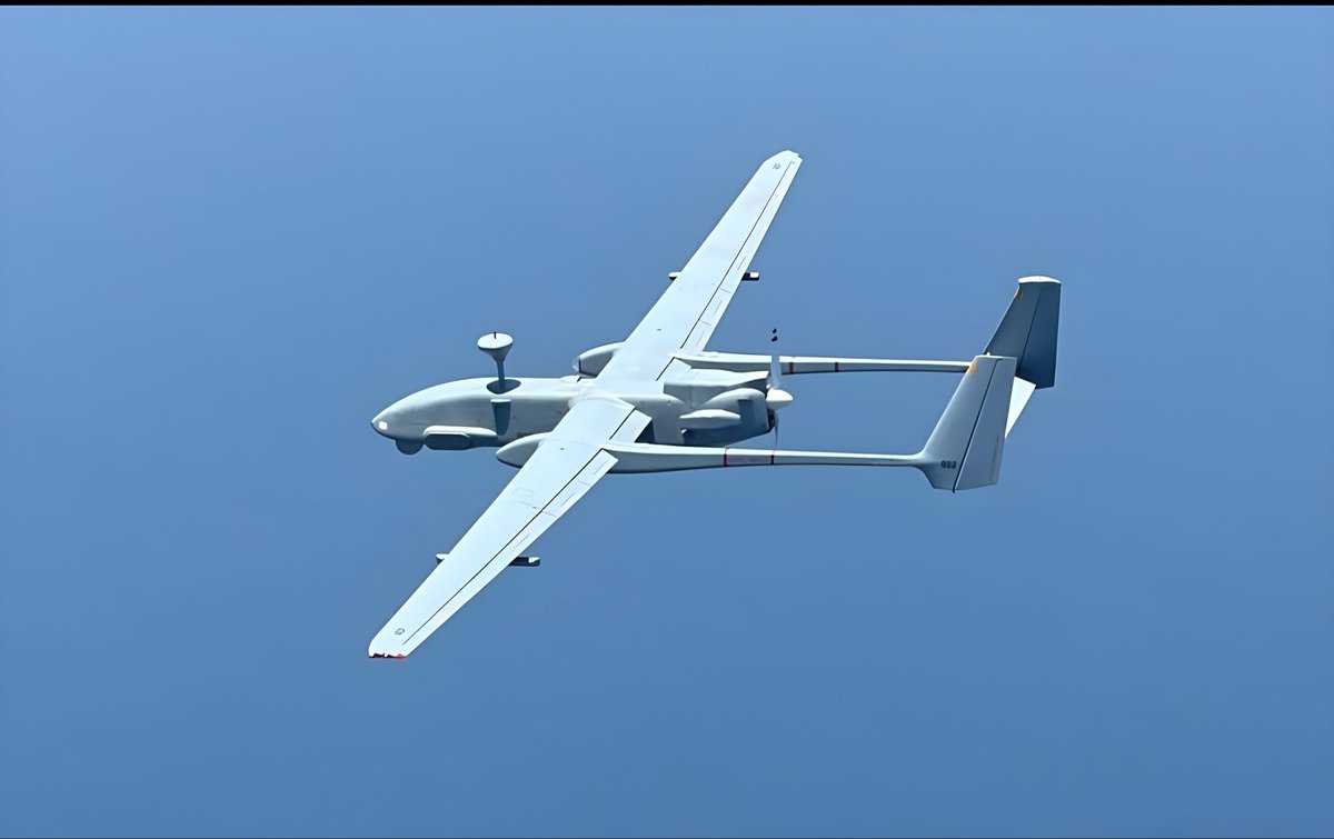 IN_Garuda's tweet photo. Pride, perseverance and professionalism marked the moment as the 16th RACC marched through the portals of the Flying Sentinels #INAS342. Mission Ready, the course earned its RPA Badge at @IN_Garuda. #IndianNavy 

@SpokespersonMoD @IN_HQSNC @DefencePROkochi @indiannavy @IndiannavyMedia