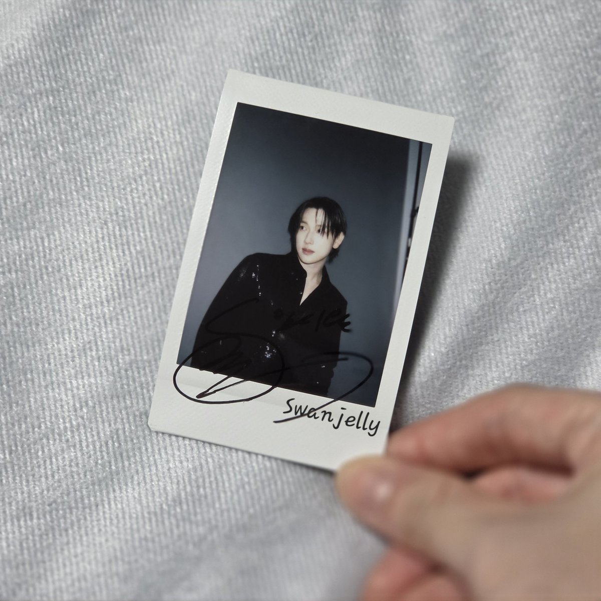 귀성길 이벤트 미공개 폴라 ❤️
🦊 프로필 촬영 때 찍었나봐!! #임시완