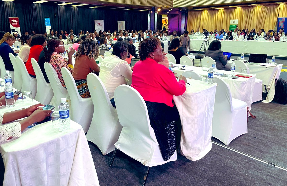 Canada in Zimbabwe tweet media