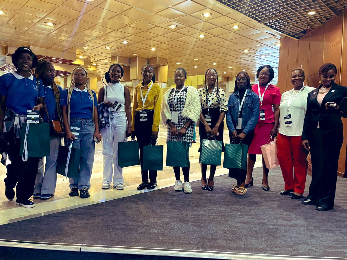 Canada in Zimbabwe tweet media