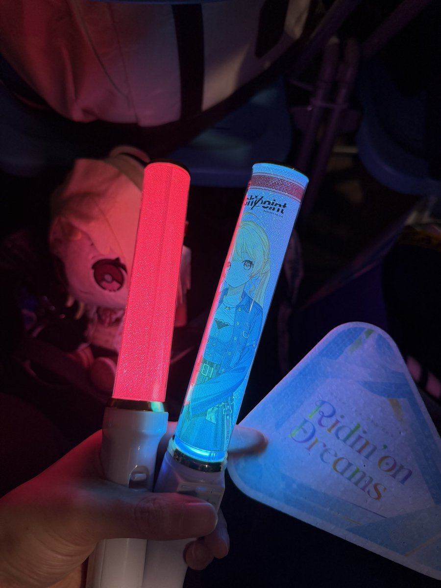 It was actually holo(love)live😂 
surprising songs!!
ホロ「ラブ」ライブだった。
「輝夜の城で踊りたい」、「愛♡スクリ～ム！」、「Snow halation」まであってびつくり！
 #hololivefesEXPO26_DAY1