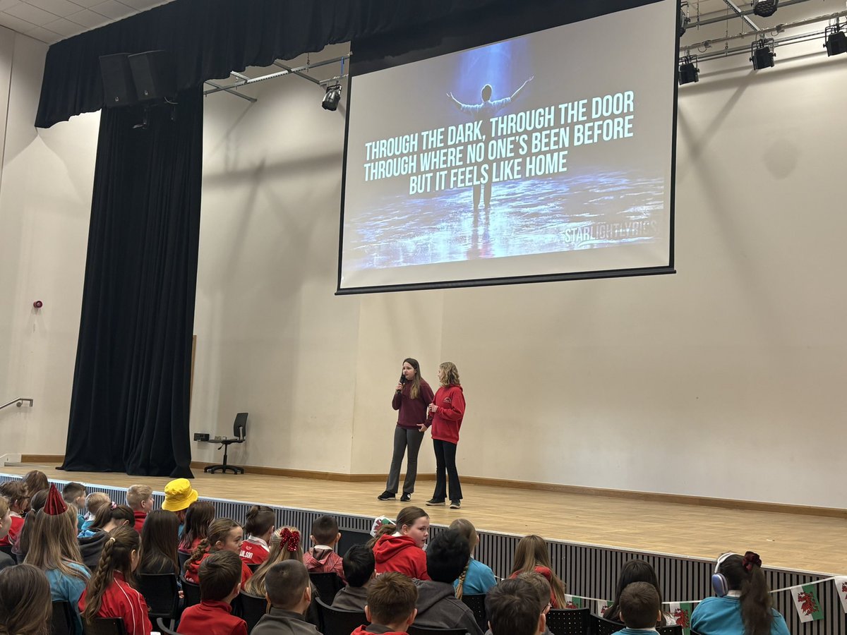 Criw Cymraeg TCS tweet media