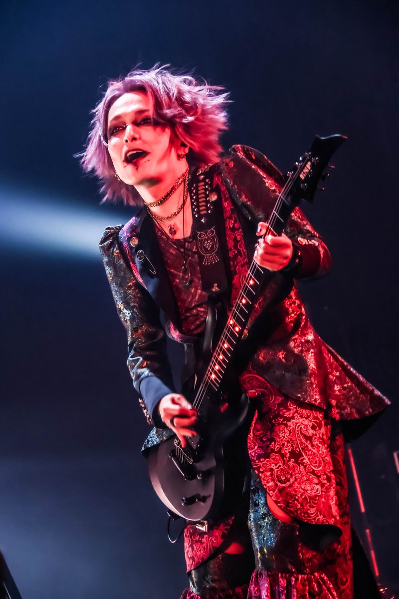 SuganumaPhoto's tweet image. 昨日は、NIGHTMARE BIRTHDAY LIVE
2026 ~柩BD ~ Zepp Haneda 撮影📷 

4枚目特にエモい瞬間

柩さんHBD.🎂🎉

#NIGHTMARE #柩 
#TSフォト