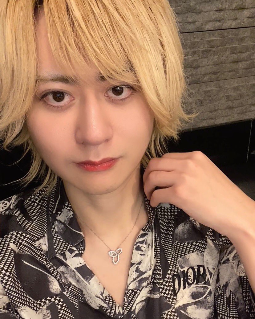 ken_topdandy's tweet photo. もっとキラキラしたい✨ https://t.co/qQVxdTEuo5