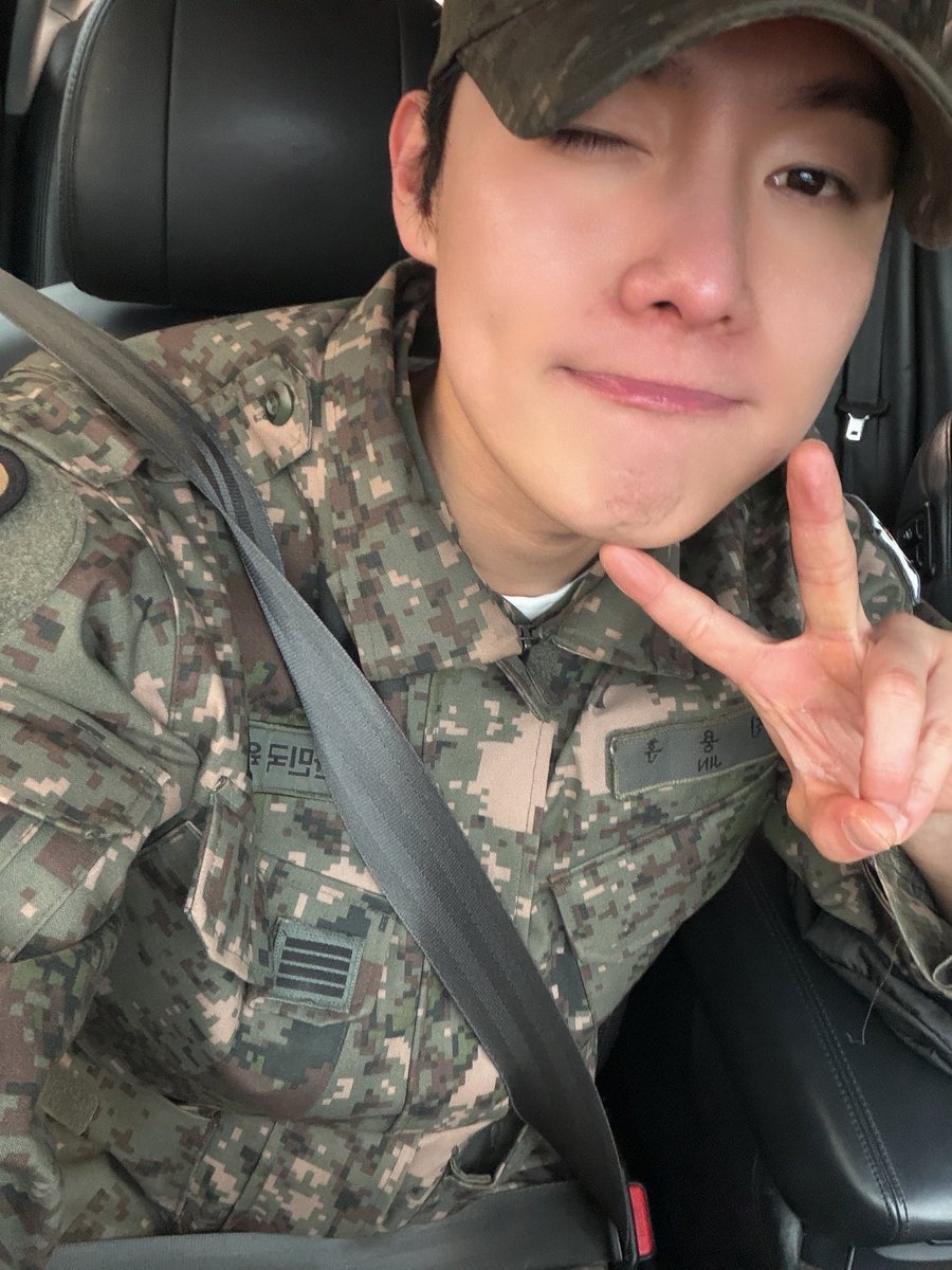 fallintoyh's tweet photo. 크하하하학 ㅋㅋㅋ https://t.co/jF6VAXU94C