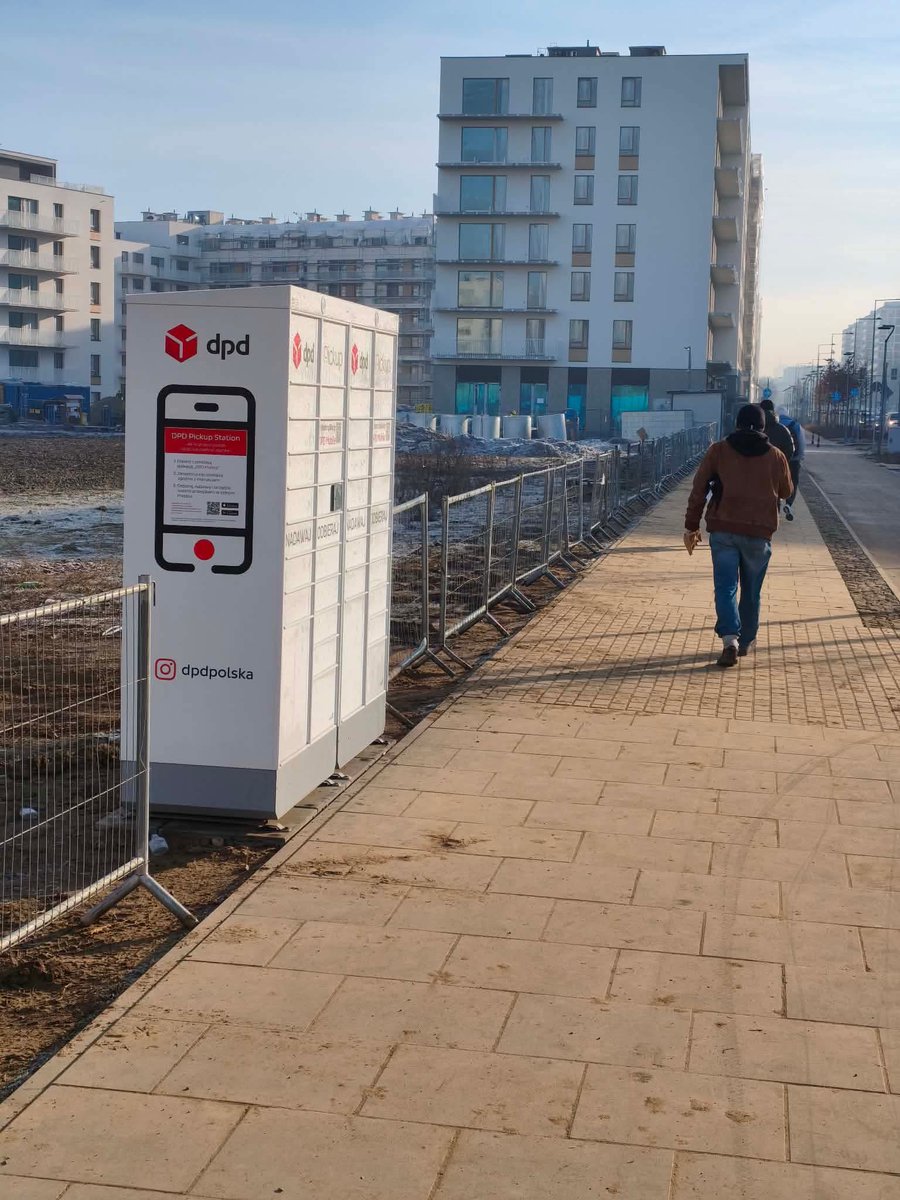 To Was widać na tym zdjęciu. Społeczność, którą tworzycie. Piszecie do mnie wiadomości na X, Messengerze, Instagramie, piszecie maile i komentujecie. Że na Człuchowskiej w Warszawie jeżdżą po chodniku, że straż miejska nie jest w stanie z tym nic zrobić, że Wasze dzieci tędy