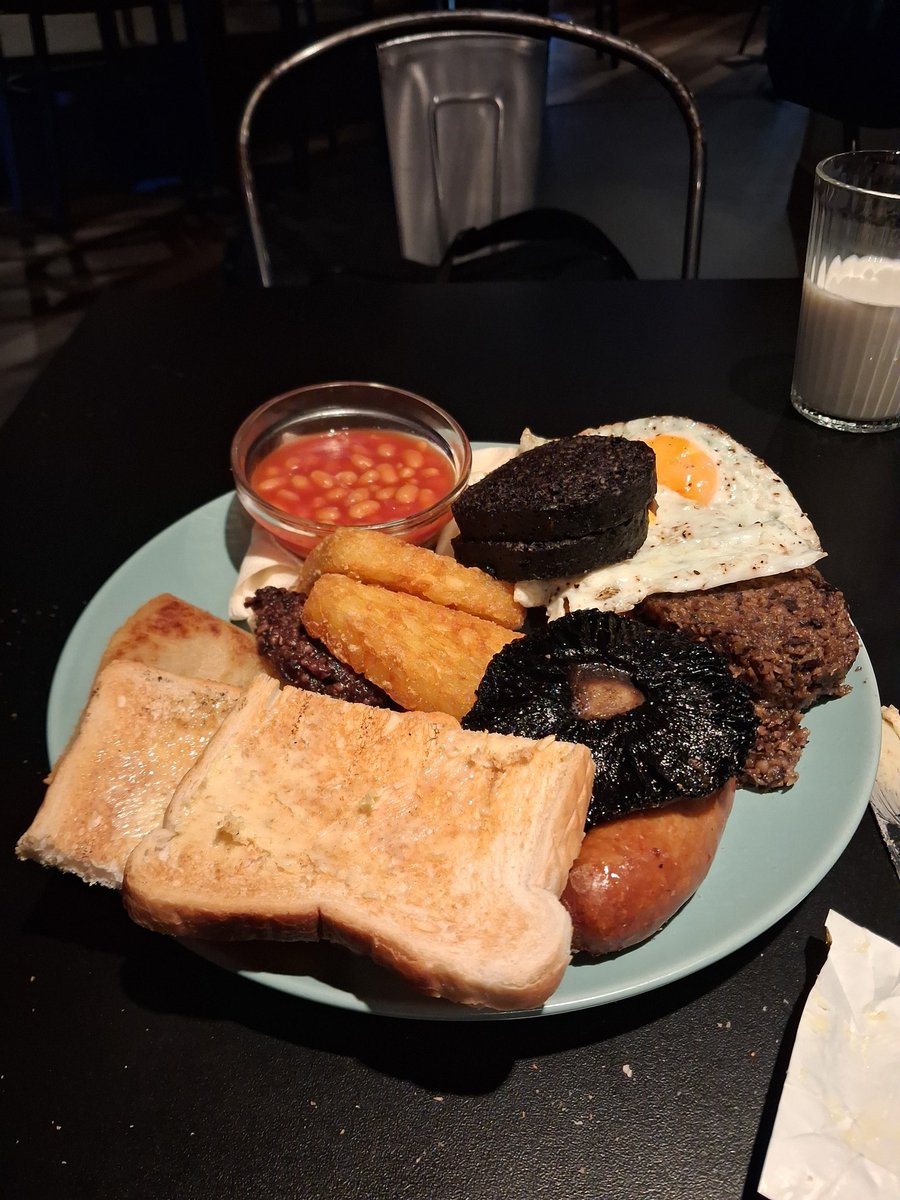 Bar- G Bhoy tweet media