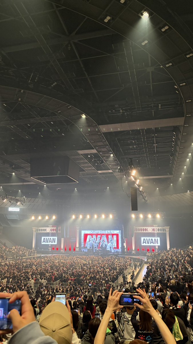 ハナ tweet media